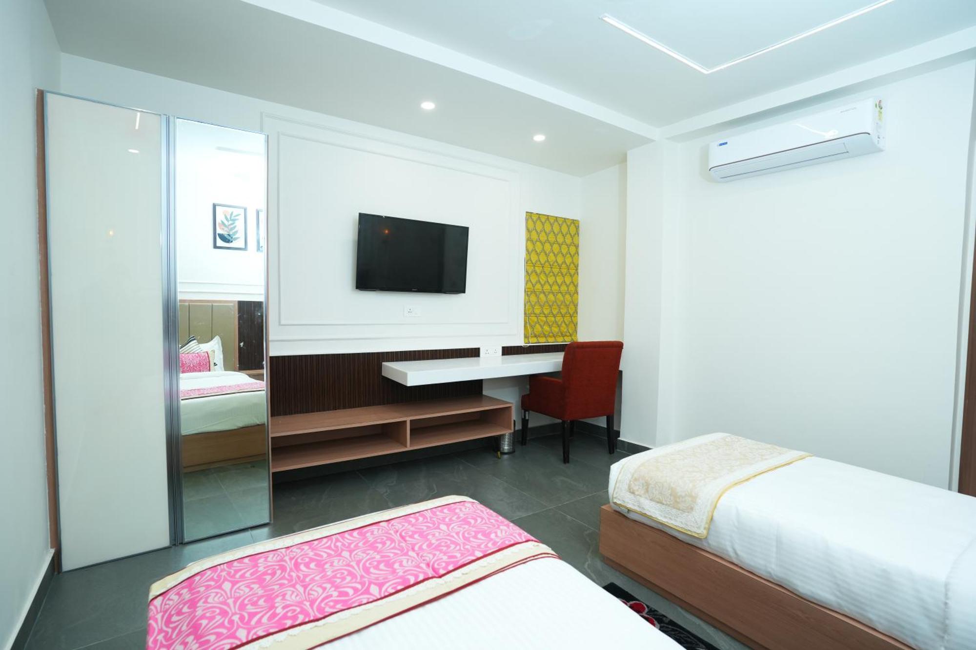 Anaya Retreat Hotel Varanasi Exterior foto